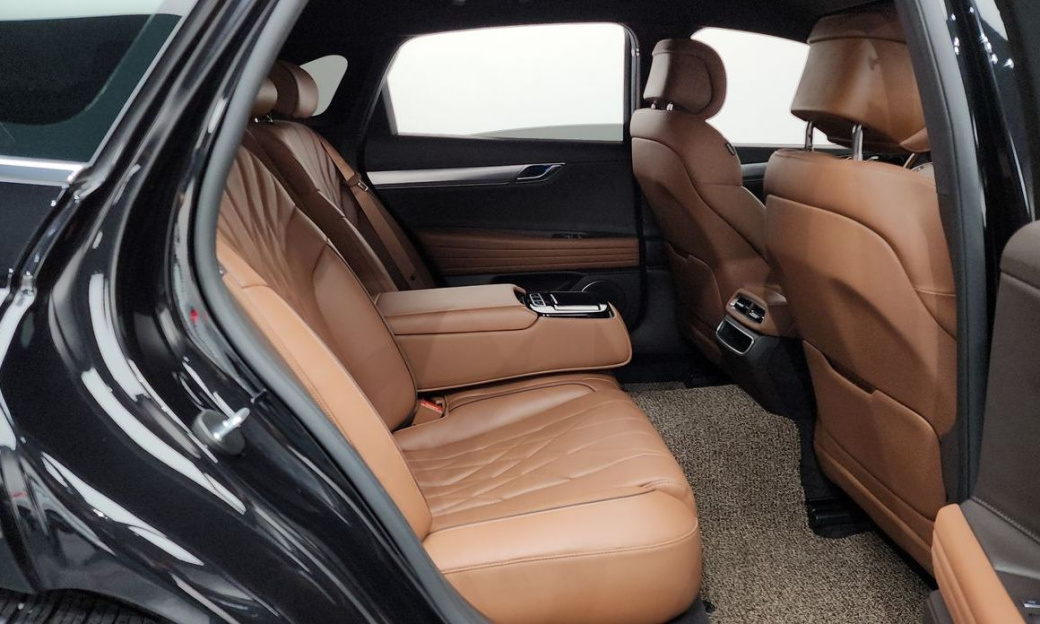 Genesis G80 Gasoline 2.5 Turbo 2WD, 2024
