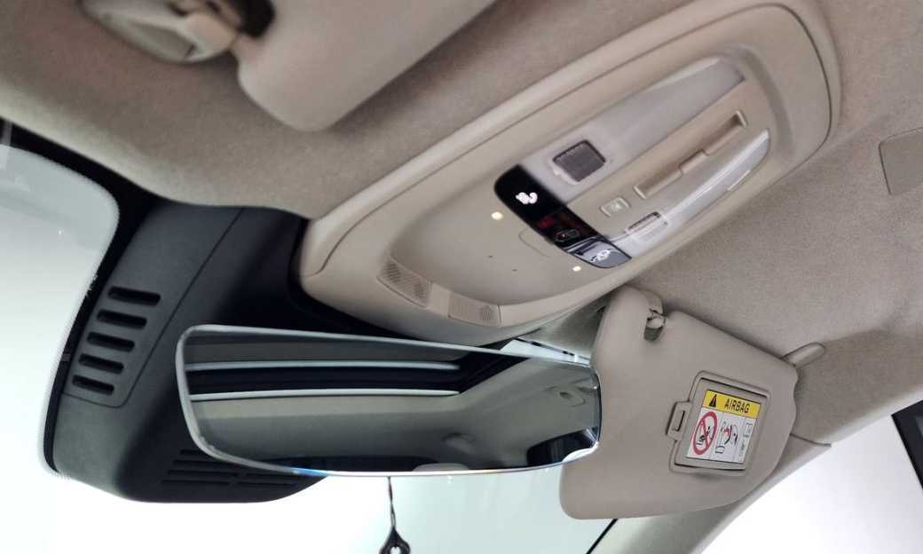 Volvo XC40 B4 Ultra Bright, 2025