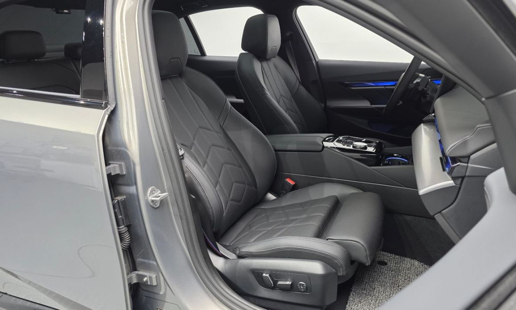 BMW 5-Series 520i Special Edition, 2026