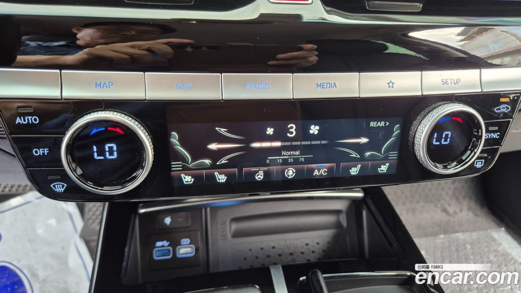 Genesis G80 Gasoline 2.5 Turbo AWD, 2024