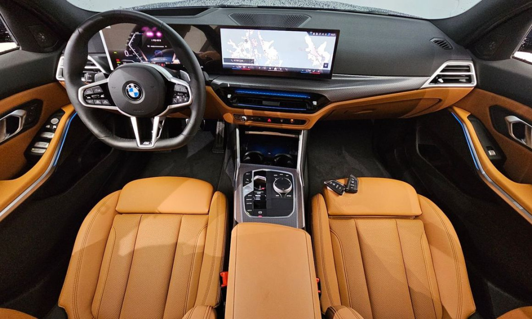 BMW 3-Series 320i M Sport, 2025