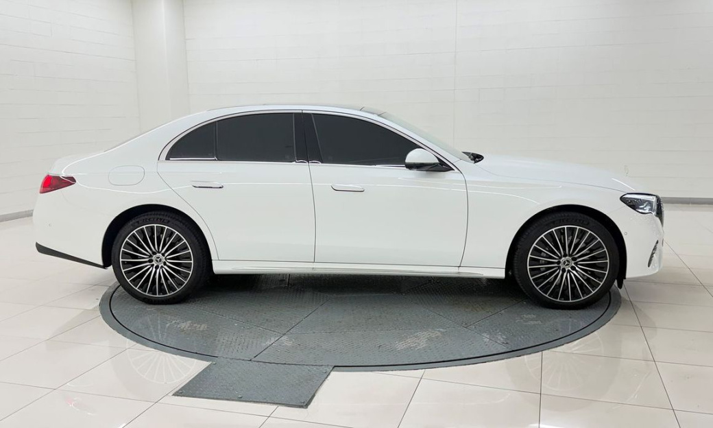 Mercedes-Benz E-Class E450 4MATIC Exclusive, 2025