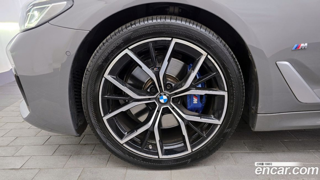 BMW 5-Series 530i M Sport Package, 2022