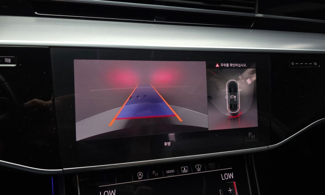 Audi A8 55 TFSI Quattro LWB, 2021
