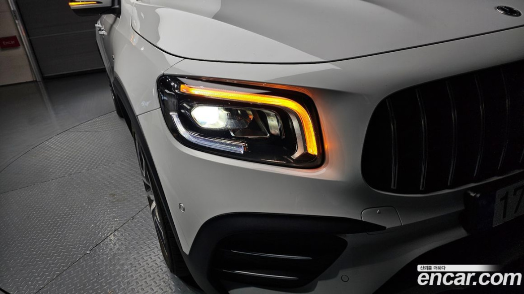 Mercedes-Benz GLB-Class AMG GLB35 4MATIC, 2023