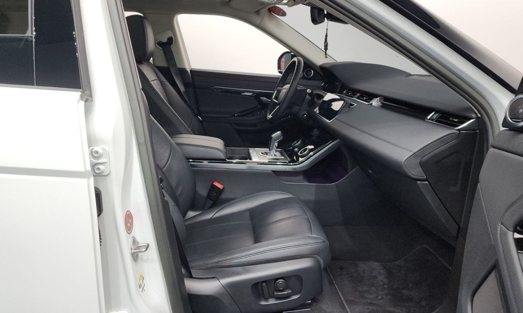 Land Rover Range Rover Evoque P250 SE, 2023