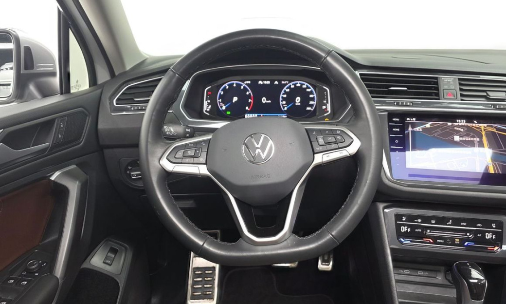 Volkswagen Tiguan 2.0 TSI Prestige, 2024