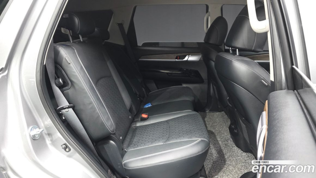 Kia Mohave Diesel 3.0 4WD 5-Seater, 2023