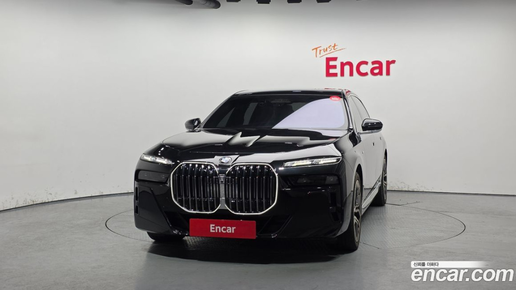 BMW 7-Series 740i xDrive M Sport, 2024