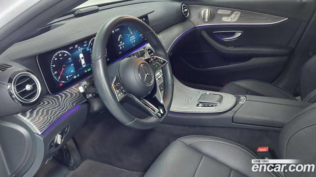 Mercedes-Benz E-Class E350 4MATIC Exclusive, 2023