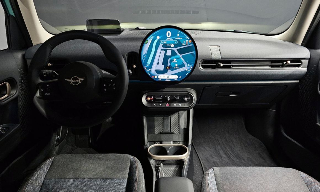 Mini Cooper 5Door Essential, 2025