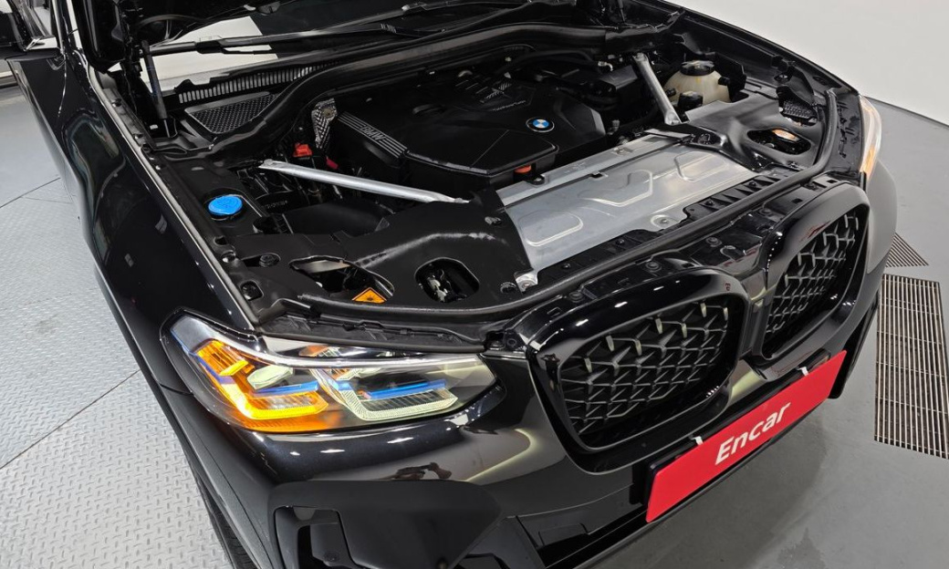 BMW X4 xDrive20i M Sports Pro, 2023