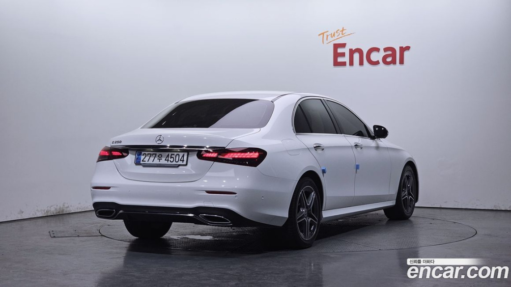 Mercedes-Benz E-Class E250 AMG Line, 2023