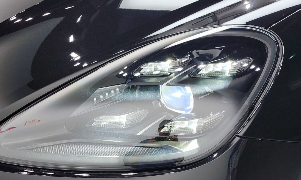 Porsche Cayenne 3.0 COUPE PLATINUM EDITION, 2023