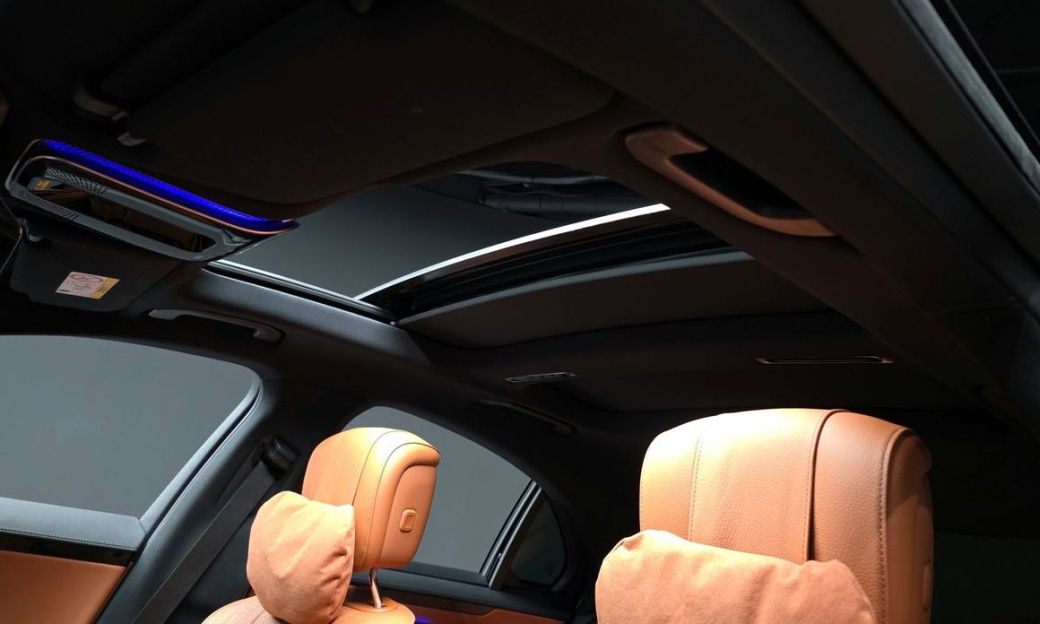 Mercedes-Benz S-Class S350 d 4MATIC, 2025
