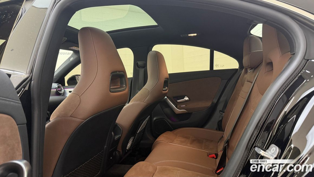 Mercedes-Benz CLA-Class CLA250 4MATIC, 2025