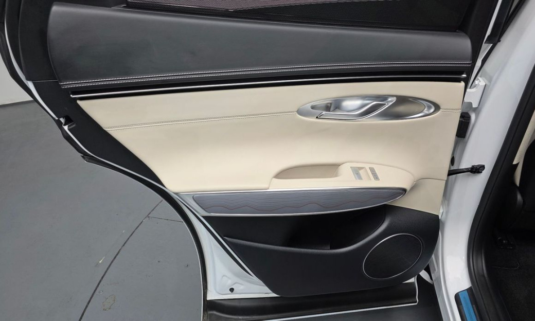 Genesis GV70 2.5T Gasoline 2WD, 2024
