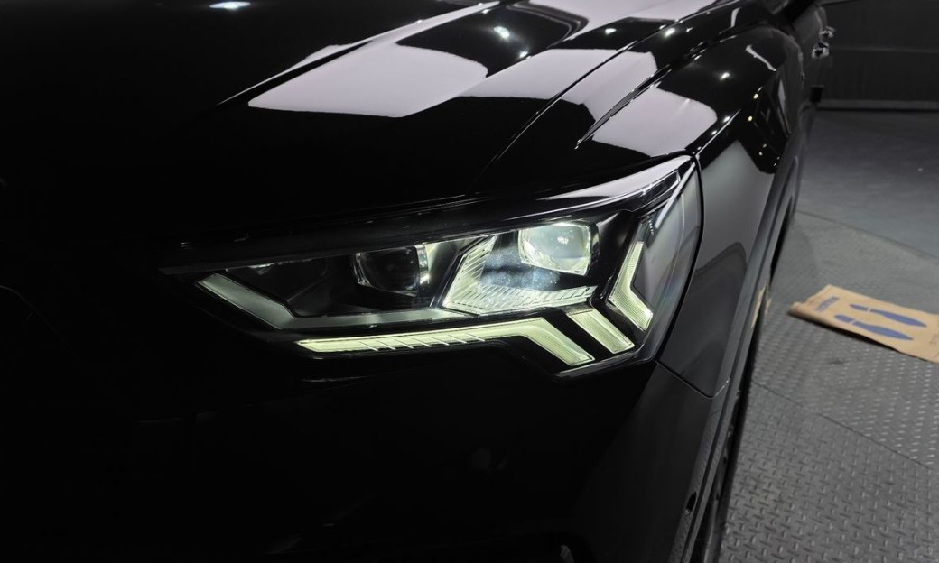 Audi Q3 40 TFSI Quattro Premium, 2025