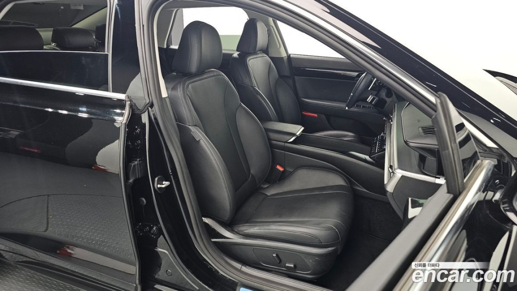 Hyundai Grandeur 2,5 Gasoline 2WD, 2023