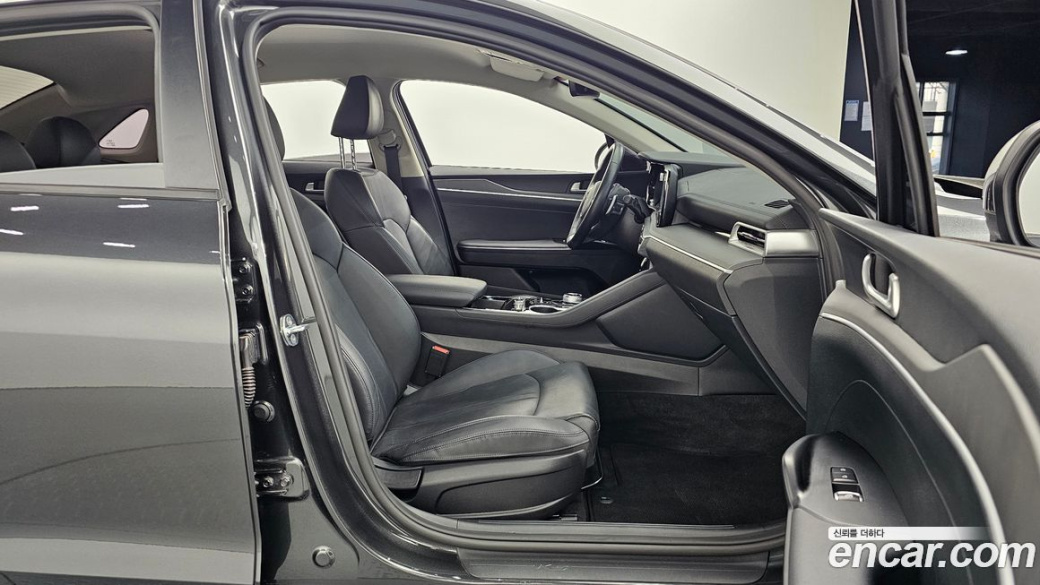 Kia K5 2.0, 2022