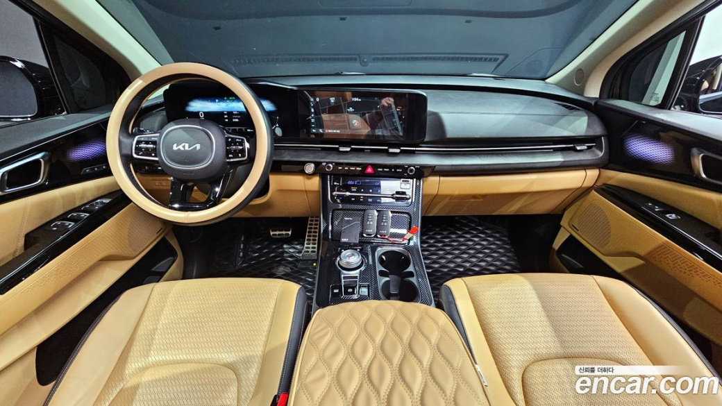Kia Carnival 7-Seater Signature, 2023