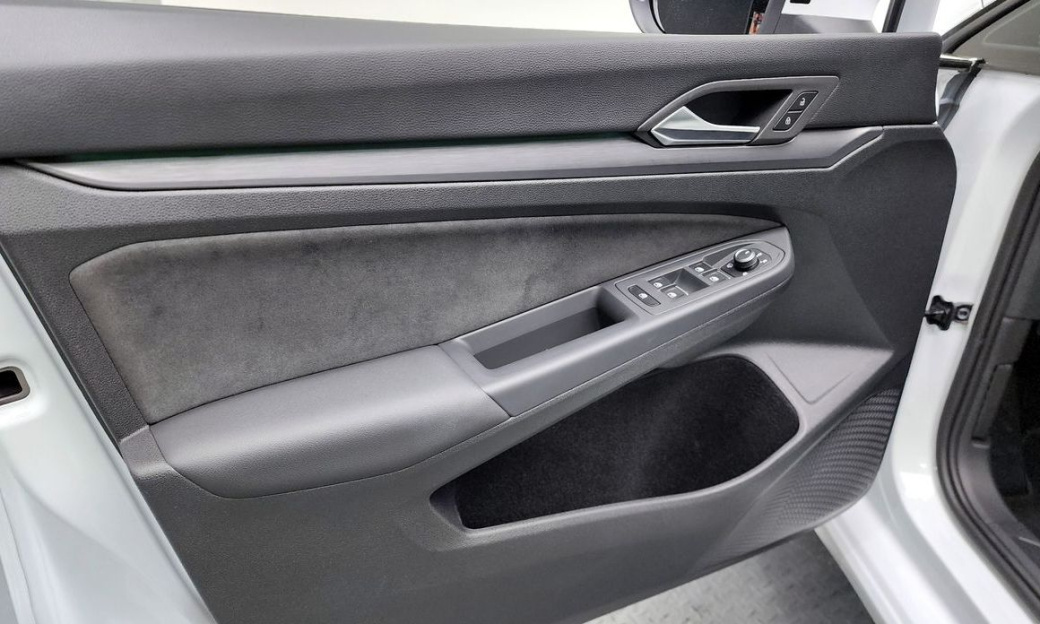 Volkswagen Golf 2.0 TDI Prestige, 2024