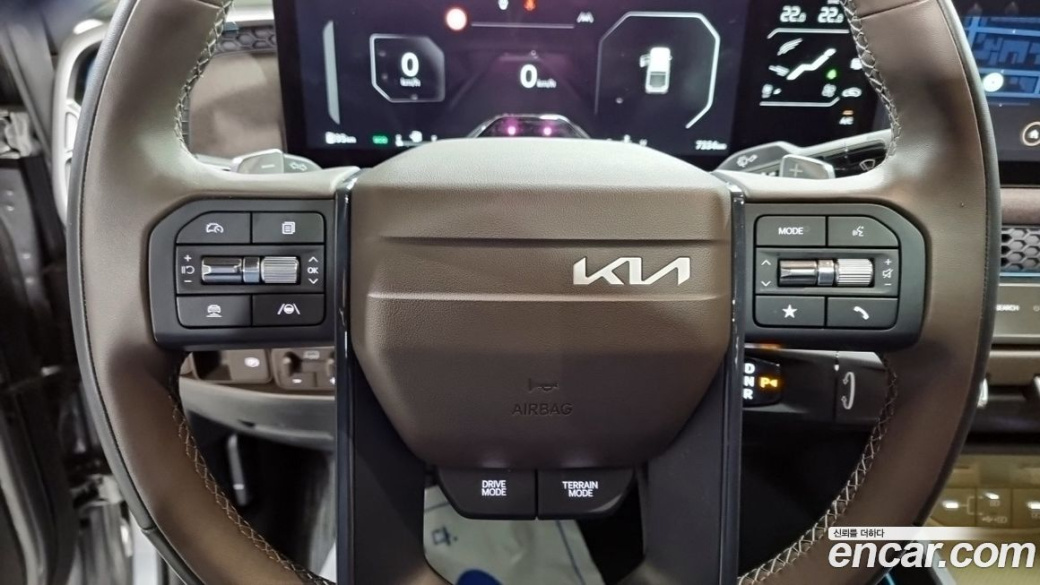 Kia Tasman 2.5T Gasoline 4WD, 2026