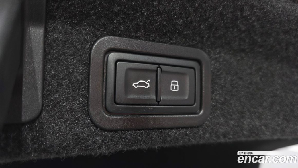 Audi A6 45 TFSI Quattro Premium, 2023