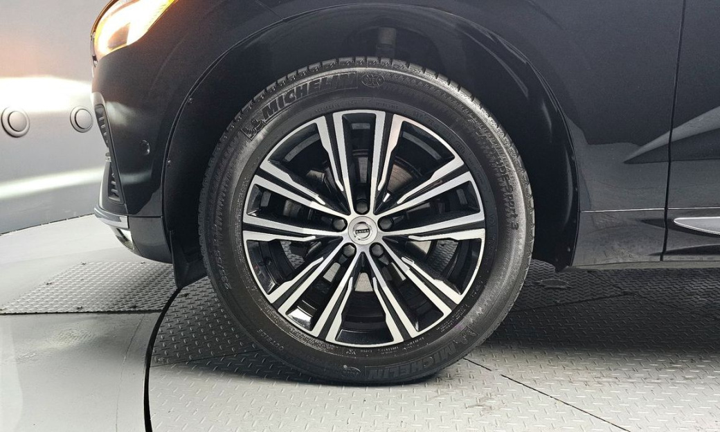 Volvo XC60 B5 Inscription, 2022