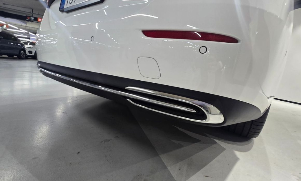 Mercedes-Benz E-Class E220d 4MATIC Exclusive, 2025