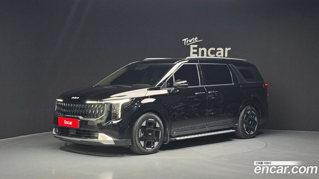 Kia Carnival 7-Seater Signature, 2024