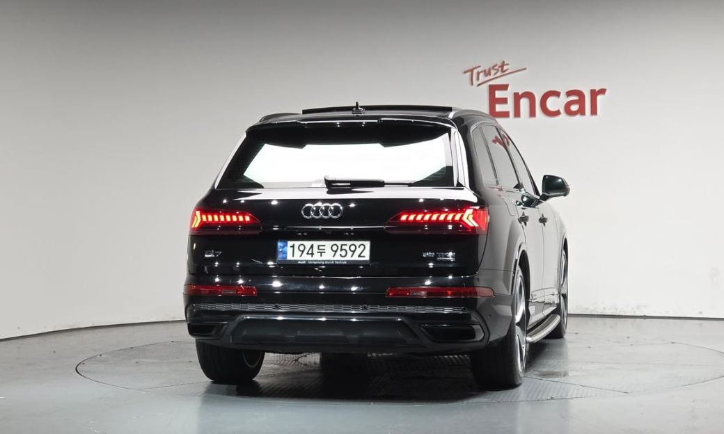 Audi Q7 55 TFSI Quattro Premium, 2022