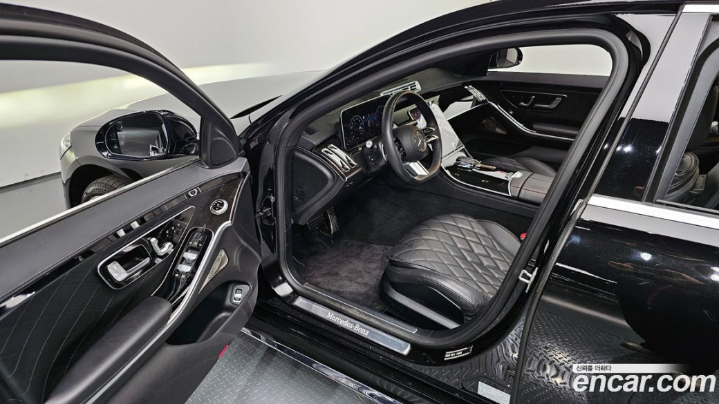 Mercedes-Benz S-Class S500L 4MATIC, 2024