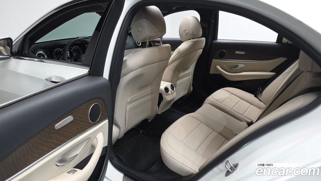 Mercedes-Benz E-Class E250 Exclusive, 2022