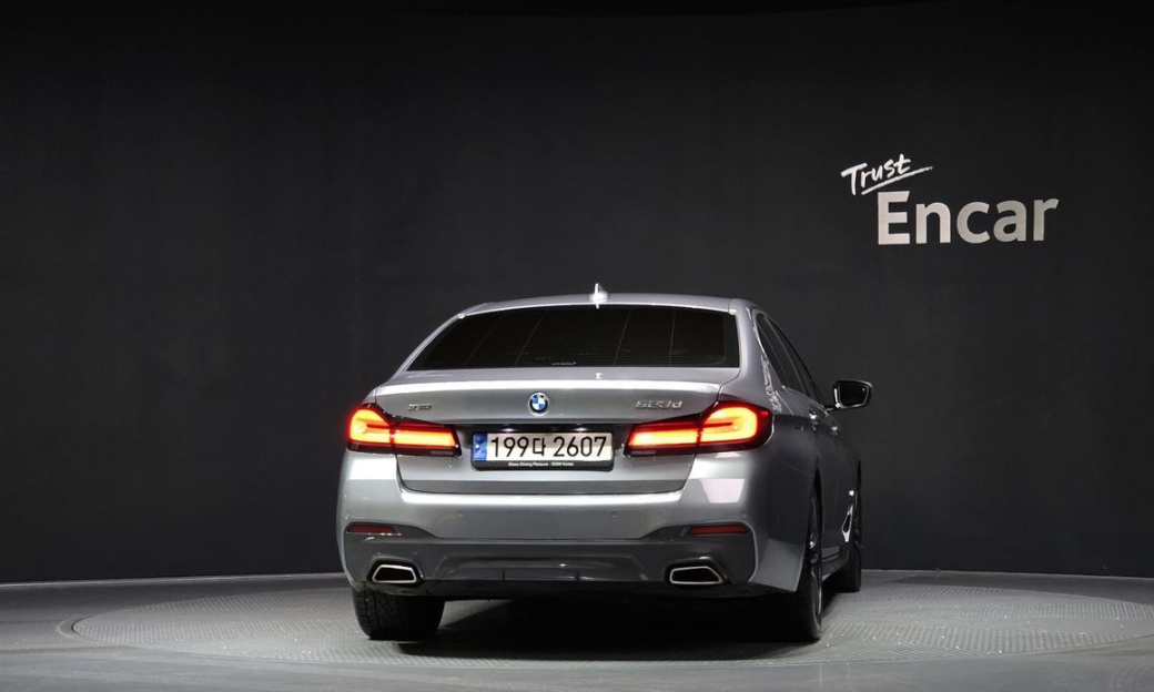BMW 5-Series 523d xDrive M Sport, 2023