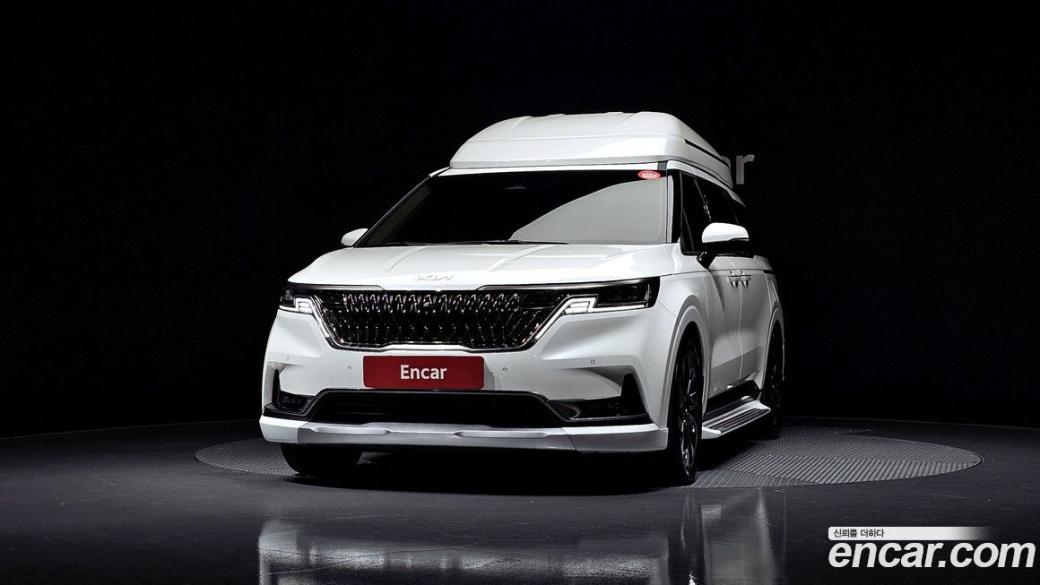 Kia Carnival 9-Seater Hi-Limousine, 2023