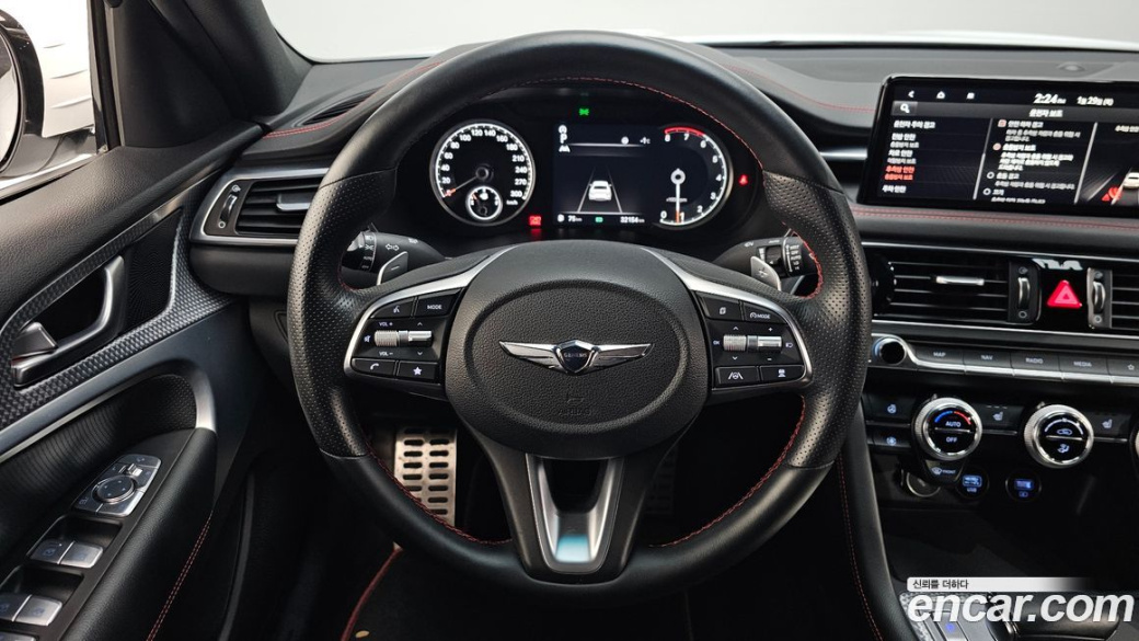 Genesis G70 Gasoline 2.0T 4WD, 2022