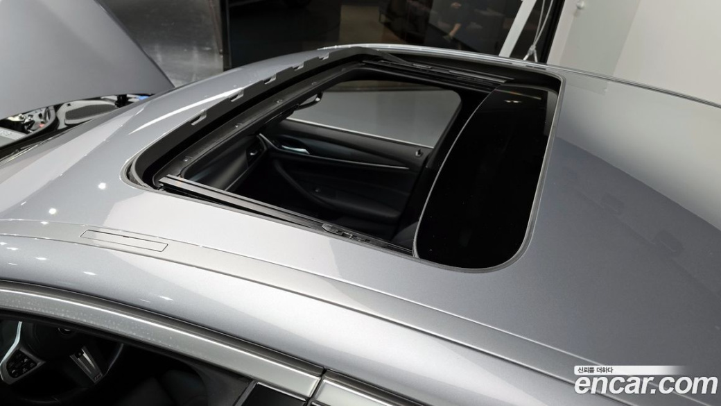 BMW 5-Series 520i M Sport, 2023