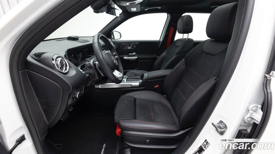 Mercedes-Benz GLB-Class AMG GLB35 4MATIC, 2025
