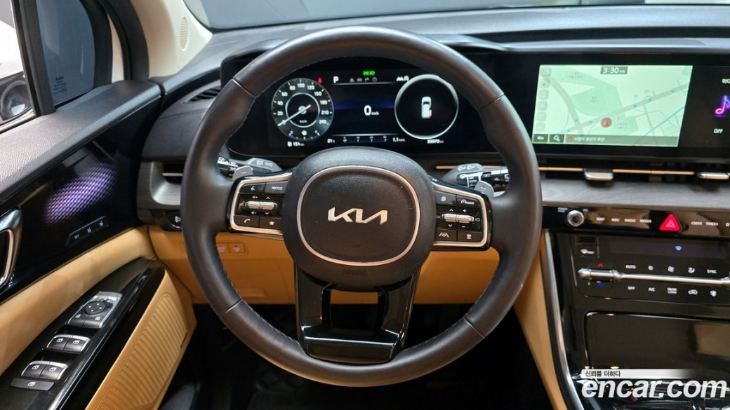 Kia Carnival 7-Seater Signature, 2023