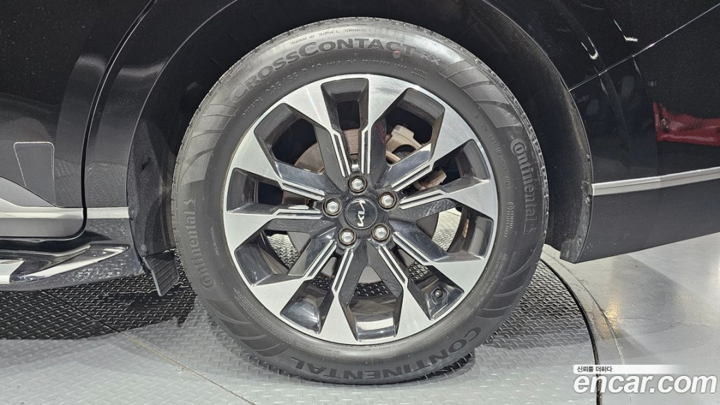 Kia Carnival 9-Seater Hi-Limousine, 2023