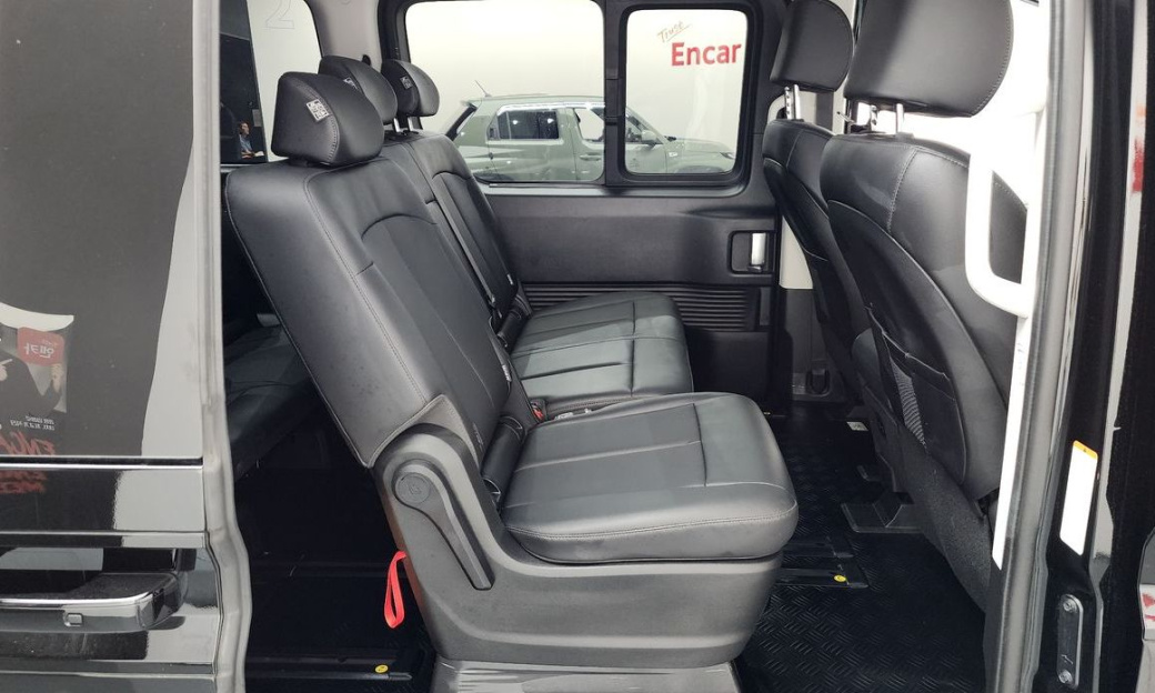 Hyundai Staria Tourer 9-Seater, 2025