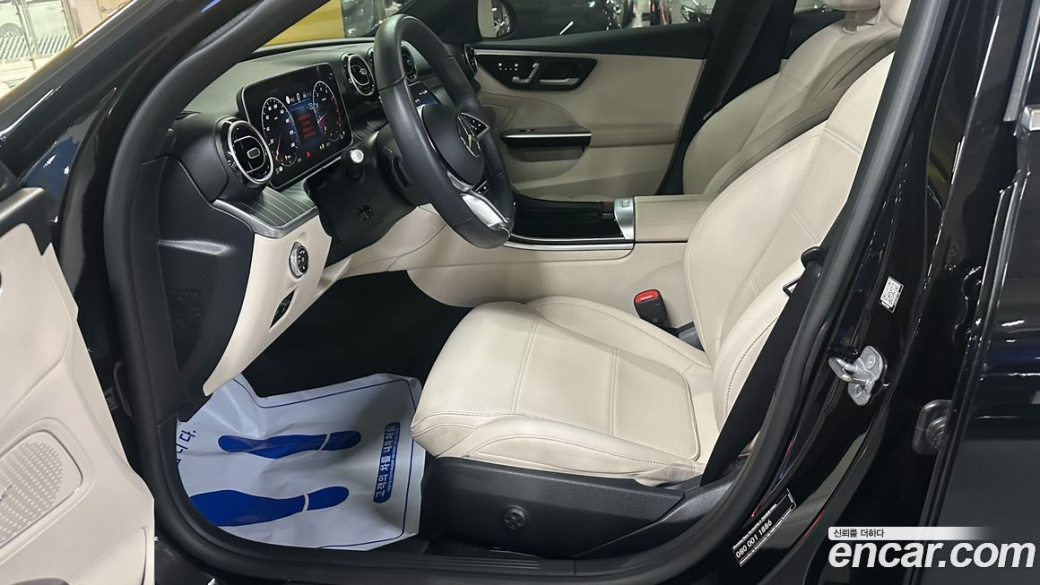 Mercedes-Benz C-Class C300 4MATIC Avantgarde, 2024
