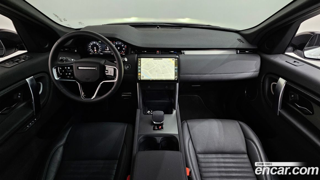 Land Rover Discovery Sport P250 Dynamic SE, 2024