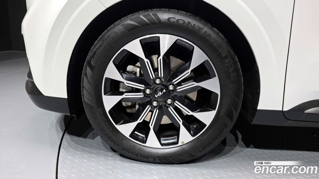 Kia Carnival 9-Seater Signature, 2022