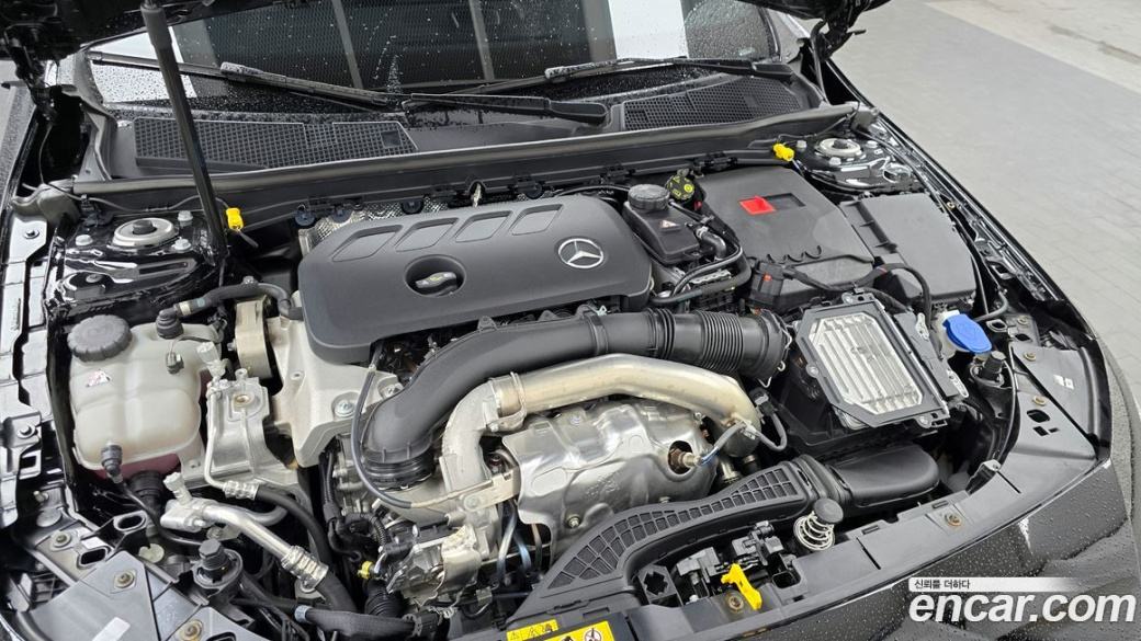 Mercedes-Benz A-Class A220 Hatchback, 2025