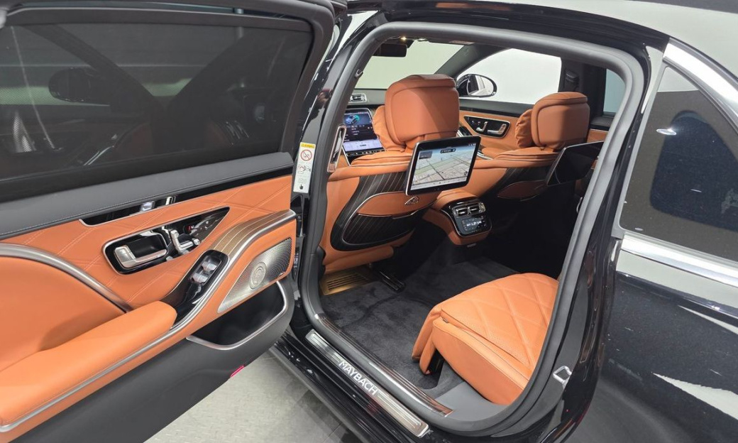 Mercedes-Benz S-Class Maybach S680 4MATIC, 2025
