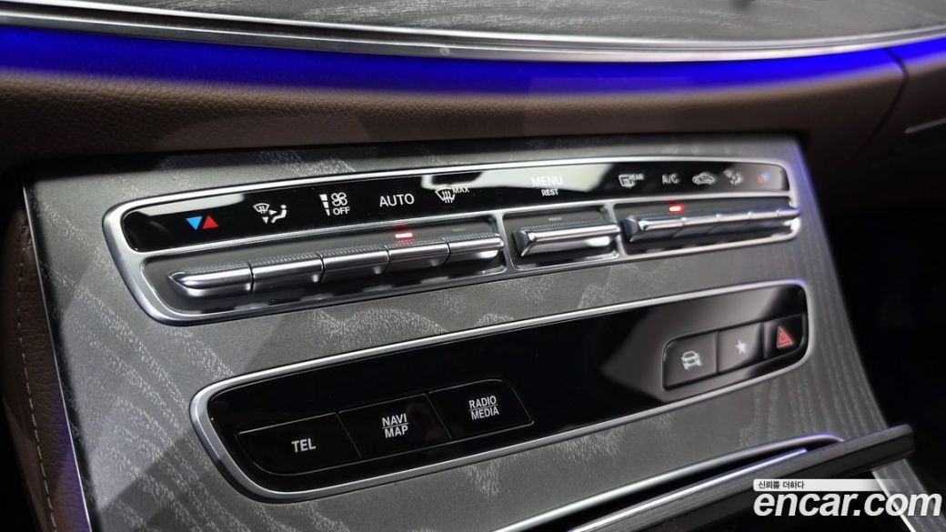 Mercedes-Benz E-Class E350 4MATIC Exclusive, 2023