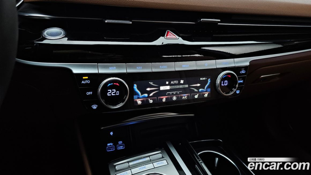 Genesis G80 Gasoline 2.5 Turbo AWD, 2024