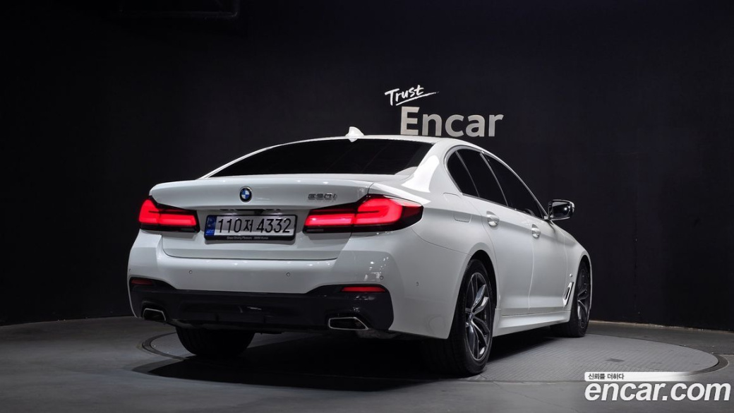BMW 5-Series 520i M Sport, 2023